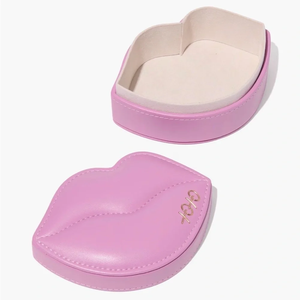 Lip Jewelry Storage Case - Picture 3 of 7